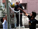 İSMAİL AYHAN TAVLI - Kaymakamlık Voleybol Turnuvası Başladı