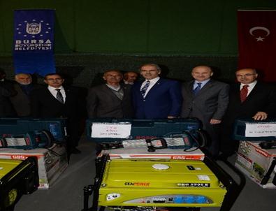 Büyükşehir’den Muhtarlara Hilti ve Jeneratör