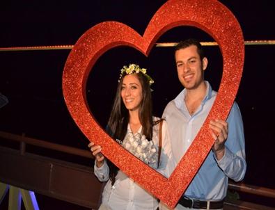 Köprü Üzerinde Evlilik Teklifi