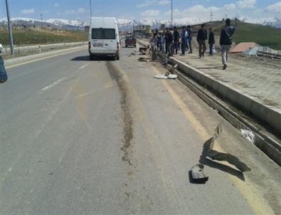 Yüksekova'da Trafik Kazası Açıklaması