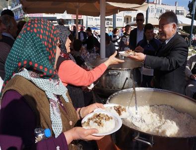 Başkan Acar'dan 5 Bin Kişilik İkram