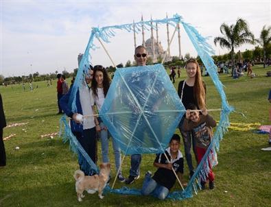 Mavi Yürekler Uçurtma Şenliğinde Birleşti