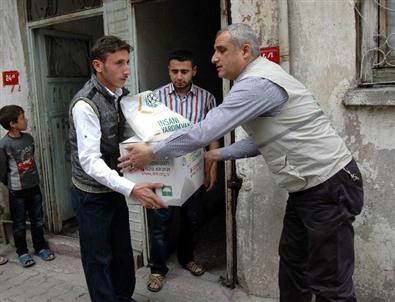 Yader ve İhh Gönüllülerinden, Suriyeli Ailelere Yardım