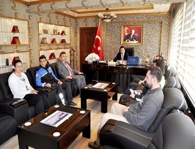 İlçe Meniyeti Kaymakam Fırat’ı Ziyeret Etti