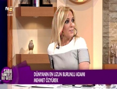 Saba Tümer Yine Yaptı Yapacağını