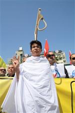 Denizli’de Mısır İçin Kefenli Darağaçlı Eylem