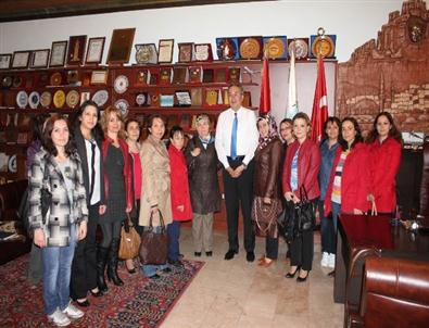 Sivil Toplum Kuruluş Temsilcileri, Ünver’i Tebrik Ediyor