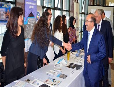 Başkan Gümrükçüoğlu, Ktü’nün Tanıtım Fuarını Ziyaret Etti