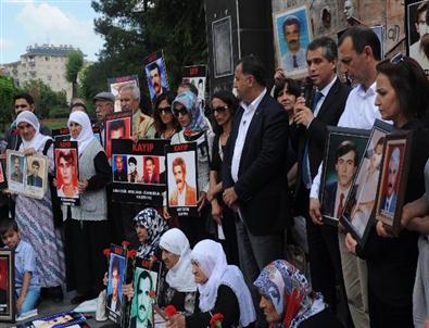 Anlı Kayıplar İçin Oturma Eylemine Katıldı