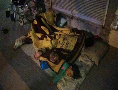 Suriyeli Mültecilere Kaymakam Sahip Çıktı