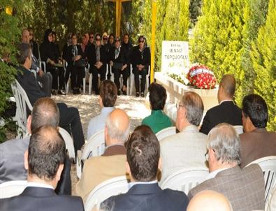 Efsane Sanayici Naci Topçuoğlu Mezarı Başında Anıldı