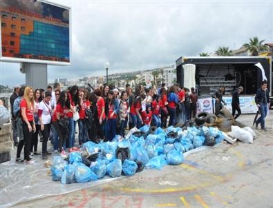 Kuşadası’nda Haydi Yapalım Temizlik Kampanyası