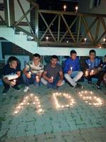 AYTAÇ DURAK - Taraftarlar Elektrik Kesintisini Mumla Protesto Ettiler