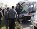 İSMAIL YıLDıRıM - Ankara’da halk otobüsü römorka çarptı: 25 yaralı!