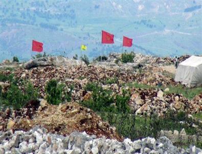 Karakol İnşaatında Duvarı Yıkıp, Sözde Pkk Bayrağı Astılar