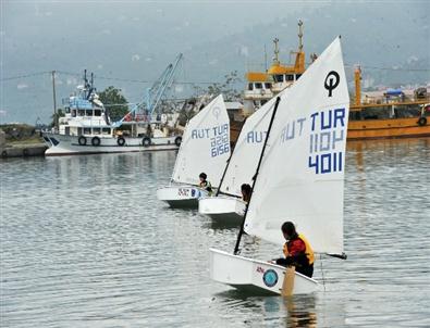 Trabzon’da Gençler Başarıya Yelken Açtı