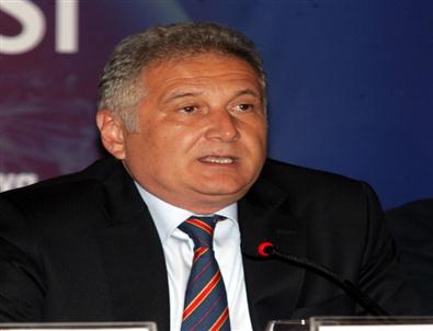 Türk Akciğer Kanseri Derneği Başkanı Doç.dr. Ufuk Yılmaz Açıklaması