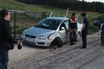 PELITÖZÜ - Bilecik’de Trafik Kazası, 3 Kişi Yaralandı