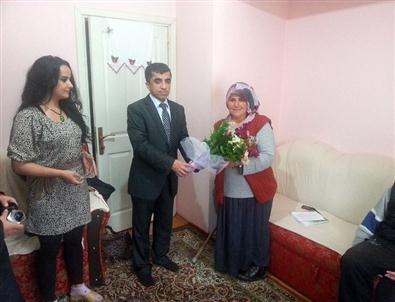 Yalova'da Yılın Annesine Ödül