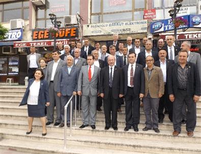 Kadir Albayrak Muhtarlarla Bir Araya Geldi