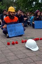 İŞÇİ KIYAFETİ - Ktü’de Öğrencilerin Soma’da Ölen İşçiler İçin Oturma Eylemi