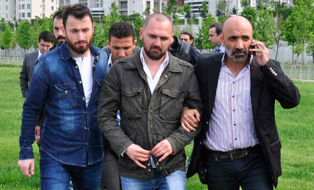 Bir kadın öldü herkes izledi