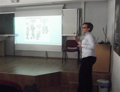 Psikolog’dan İzmitli Velilere Eğitim