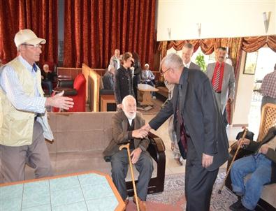 Sgk’dan Huzurevine Ziyaret