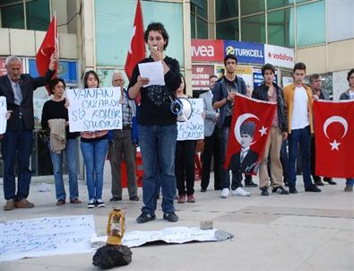 Tgb’den Oturma Eylemi