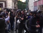 ÇAĞDAŞ HUKUKÇULAR DERNEĞİ - İzinsiz gösteriye polis müdahalesi