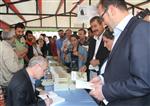 KCK - Van Bağımsız Milletvekili Aktaş, İmza Gününde Okurlarıyla Buluştu