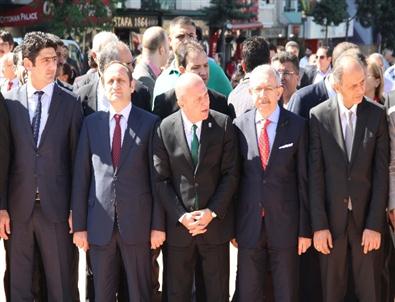 19 Mayıs Töreninde Çelenk Gerginliği