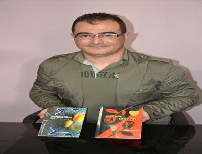 Matematik İle Şiiri Birleştirip, Kitap Çıkardı