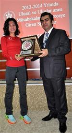 LONDRA OLİMPİYATLARI - Vali Düzgün, Kayseri'nin Gururu Sporculara Hediye Verdi