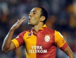 UMUT BULUT - Operasyon geçirdi!