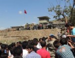KARAKOL İNŞAATI - 200 kişilik grup karakol inşaatını bastı