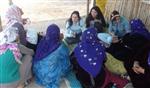 KADIN SAĞLIĞI - Ebelik Bölümü Öğrencilerinden Mevsimlik İşçi Kadınlara Kadın Sağlığı Eğitimi
