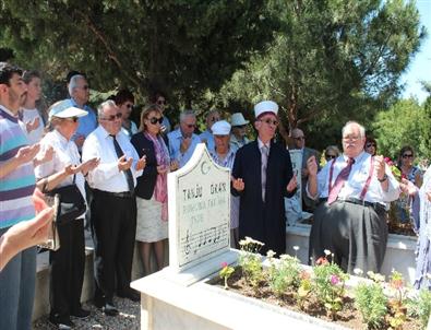 Tanju Okan Ölümünün 18. Yılında Urla'da Anıldı