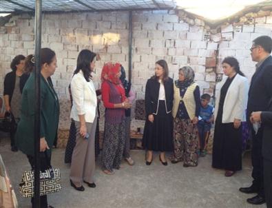 Aile ve Sosyal Politikalar Bakanı Ayşenur İslam Savaştepe'de