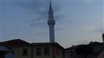 Çanakkale’de Minaresi Zarar Gören 3 Cami İbadete Kapatıldı