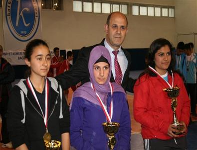 Kars’ta Liseli Öğrenciler Engellilerle Empati Kurdu