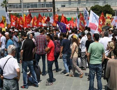 İzmir'de Okmeydanı Olayları Protesto Edildi