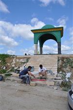 İMİTASYON - İzmit Belediyesi Türbeleri Onarıyor