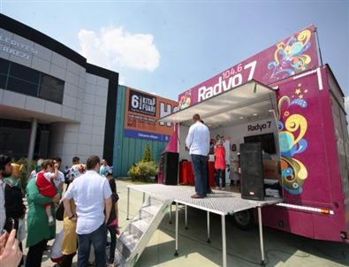 Radyo 7, Kitap Fuarı’ndan Canlı Yayın Yaptı