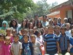 ÖZDEMIRCI - Yeni Bir Dünya Topluluğu'ndan Gözkaya Köyü İlkokulu'na Kırtasiye Yardımı ‏