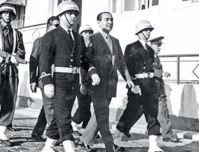 Bugün 1960 darbesinin yıldönümü