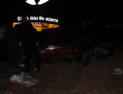 Cenazeye Giderken Kaza Yapan Otomobilde 5 Kişi Yaralandı
