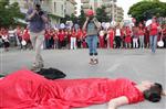 Gezi’nin Yıl Dönümünde Kırmızılı Kadın Eylemi