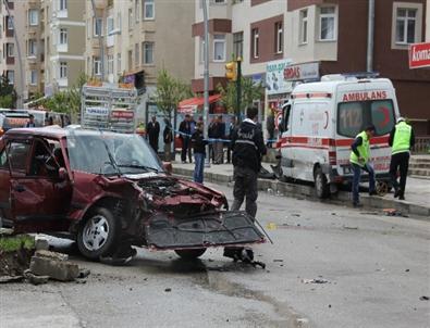 Trafik Kazasında Yaralanan Hamile Kadın Hastanede Öldü