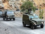 ARAÇ KONVOYU - Yol kesen PKK'lı eylemciler için özel ekip